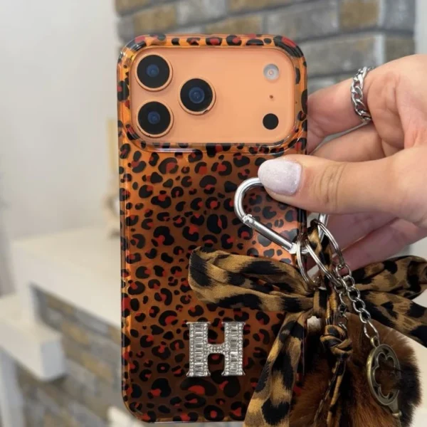 قاب Hermes پلنگی مناسب آیفون 16 پرو
