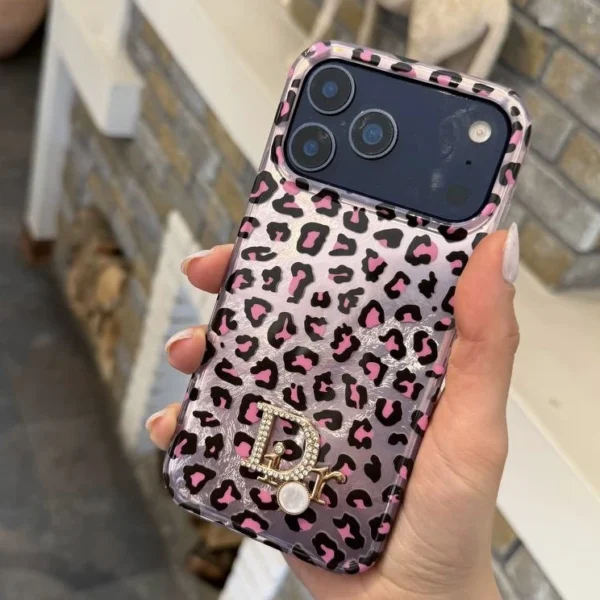 قاب Dior پلنگی مناسب آیفون 16 پرو